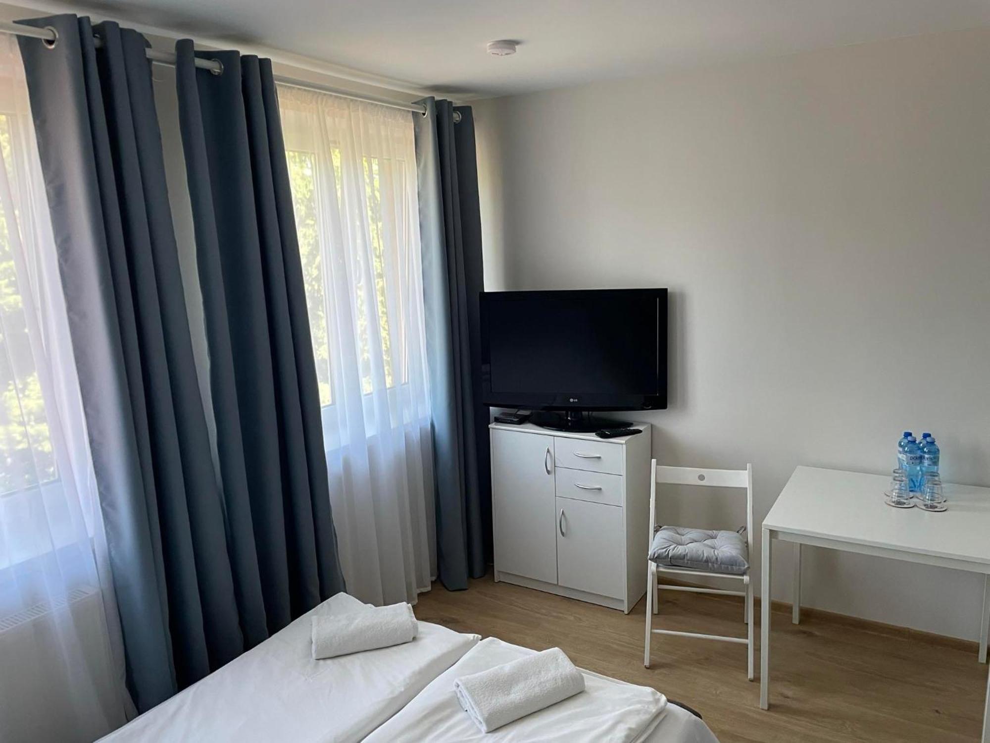 Mozaikowy Piec Apartment Ślesin Екстериор снимка