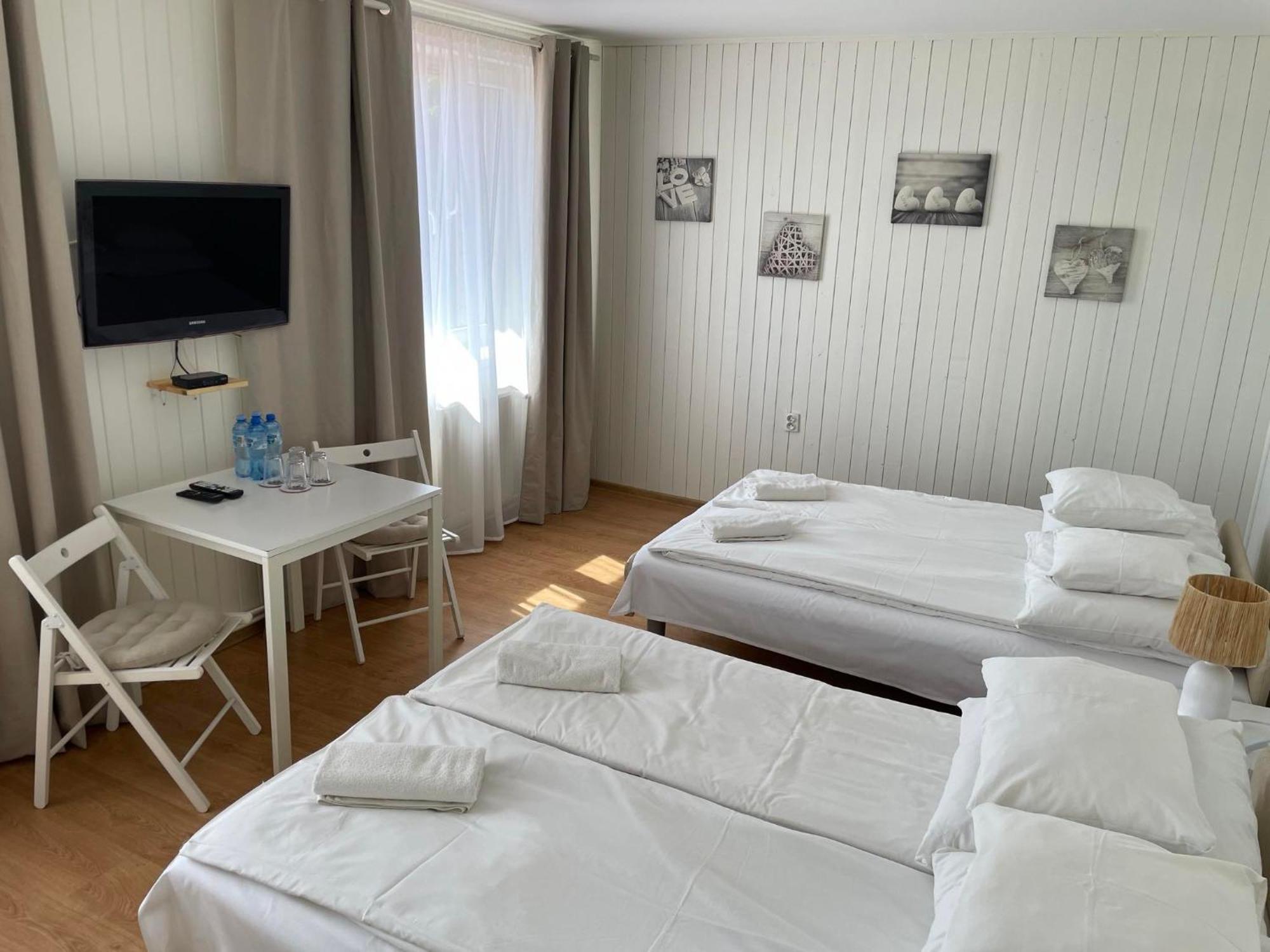 Mozaikowy Piec Apartment Ślesin Екстериор снимка